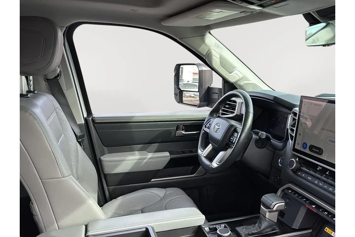 $48984 : 2024 Tundra Limited HV image 8