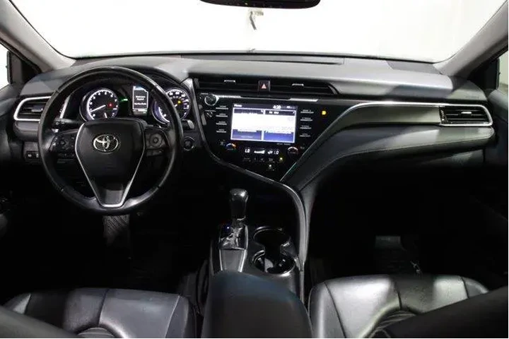 $18998 : Toyota Camry 2018 SE 4dr Sed image 2