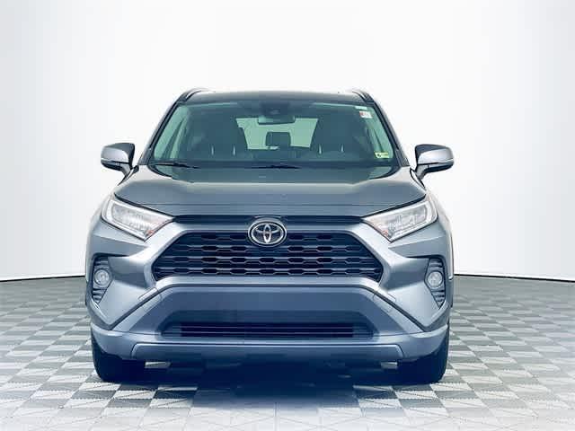 $18687 : PRE-OWNED 2020 TOYOTA RAV4 XLE image 3