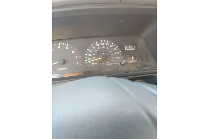 $4750 : Vendo Mi 4Runner image 5