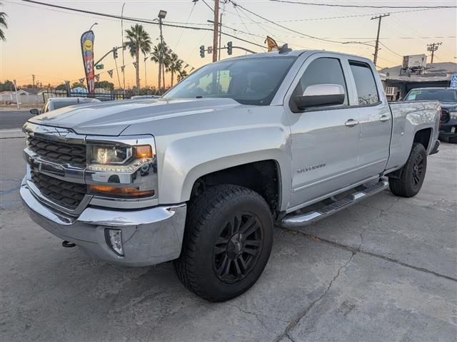 2017 Silverado 1500 LT Double image 1