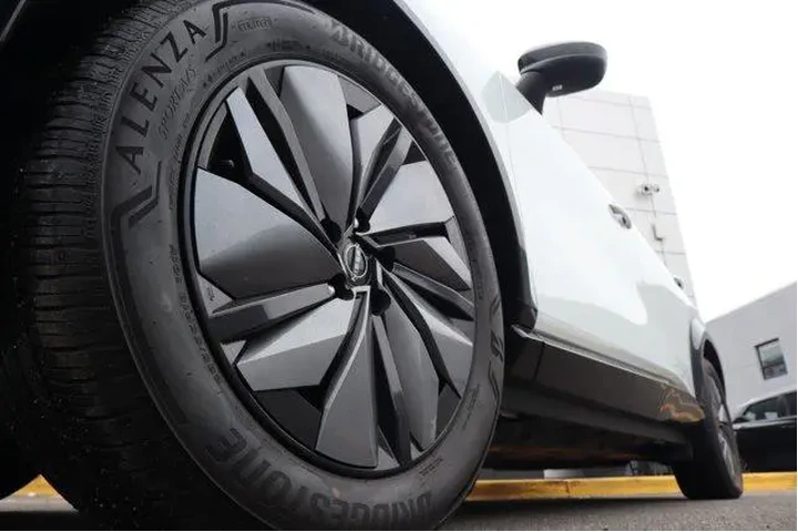 $21699 : Nissan Ariya 2023 AWD Engage image 7