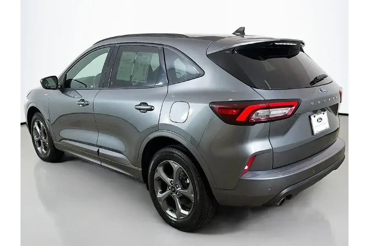 $21820 : Ford Escape 2023 AWD ST-Line image 8