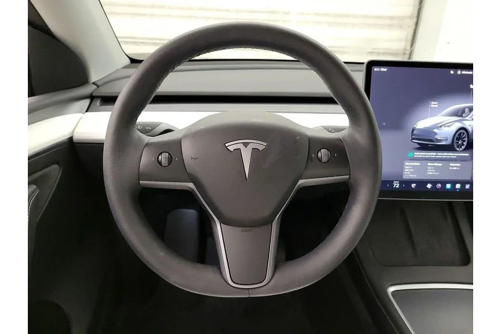 $31998 : Tesla Model Y 2022 AWD Long image 10