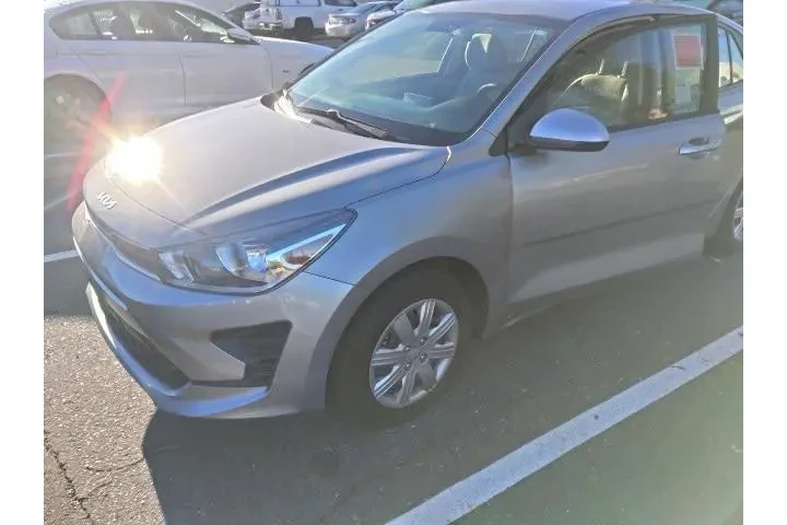 $16988 : Kia Rio 2022 LX 4dr Sedan image 6