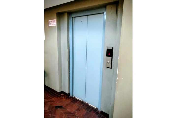 $950000 : Alquilo Oficina Edif Centenari image 6