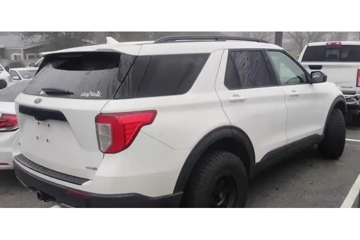 $22988 : Ford Explorer 2020 AWD XLT 4 image 3