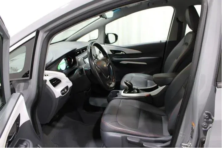 $15982 : Chevrolet Bolt EV 2020 Premi image 3