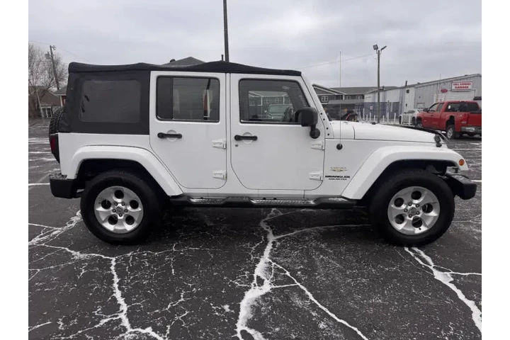 $16499 : 2013 Wrangler Unlimited Sahara image 9
