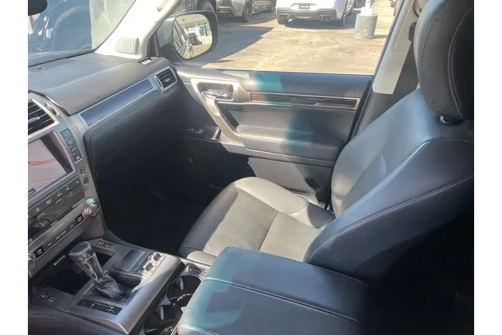 $31250 : Lexus GX 460 2017 AWD 4dr SU image 8