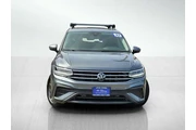 $22696 : Volkswagen Tiguan 2023 SE 4d thumbnail