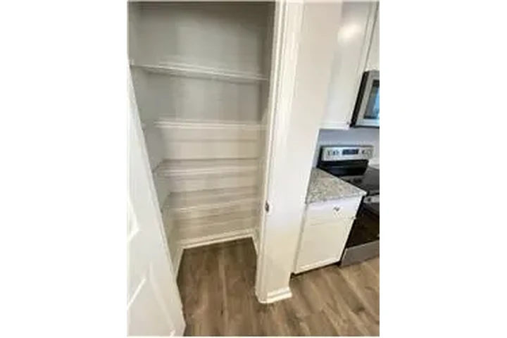 $1850 : Rental property with 3 bedro image 8