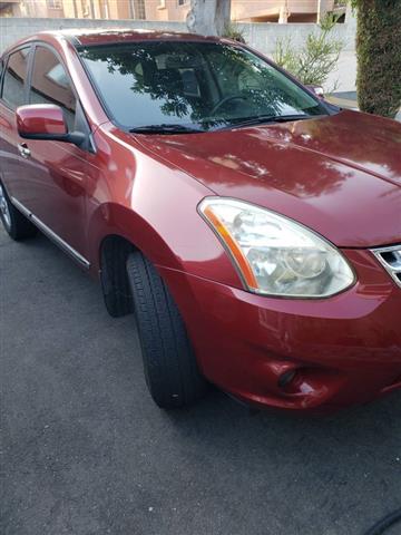 $13000 : Nissan Rogue SUV image 2