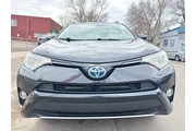 $15995 : 2017 RAV4 Hybrid XLE thumbnail