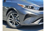 $19499 : 2023 Forte LXS thumbnail