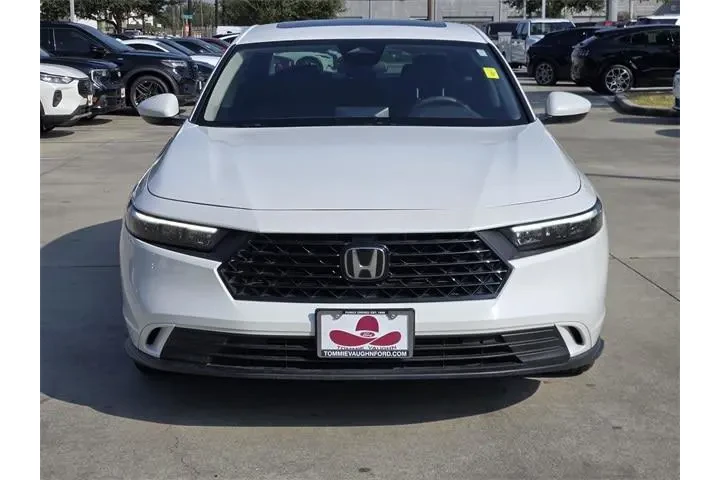 $25973 : Honda Accord 2024 EX 4dr Sed image 2