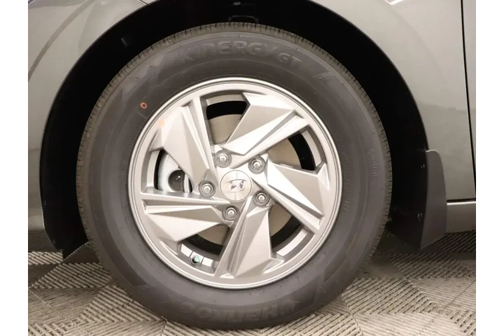 $21137 : Hyundai ELANTRA 2026 SE 4dr image 6