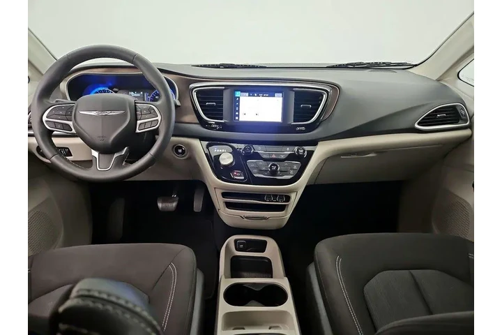 $23998 : Chrysler Voyager 2023 LX 4dr image 9