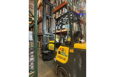 Operador de Aisle Master en Riverside