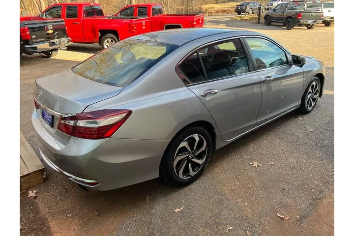 $9999 : 2016 Accord EX image 5