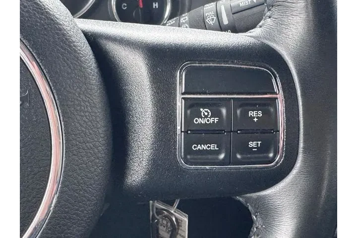 $16000 : Jeep Wrangler 2016 4x4 Sport image 8