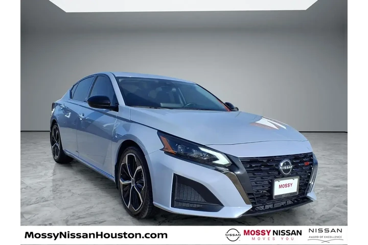 $21999 : Nissan Altima 2024 2.5 SR 4d image 1