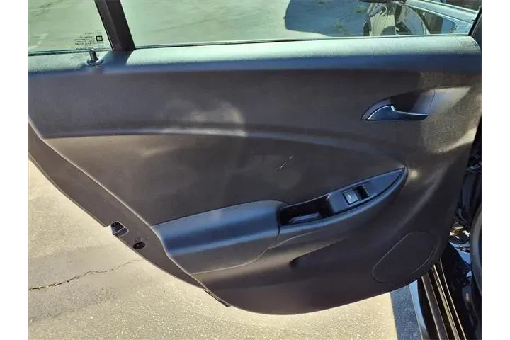 $9955 : Chevrolet Volt 2017 LT 4dr H image 8