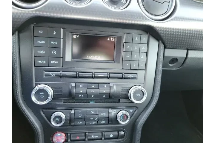 $21971 : Ford Mustang 2018 EcoBoost 2 image 9