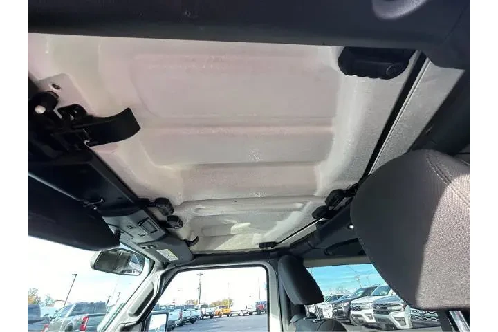 Jeep Wrangler 2020 4x4 Sport image 10