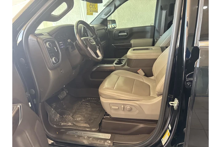 $37485 : GMC Sierra 1500 2021 4x4 SLT image 10