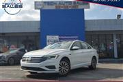 2019 Volkswagen Jetta en Hialeah