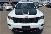 $29997 : 2021 Grand Cherokee Trailhawk thumbnail