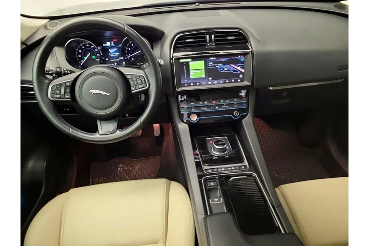 $23998 : Jaguar F-PACE 2020 AWD 25t P image 9