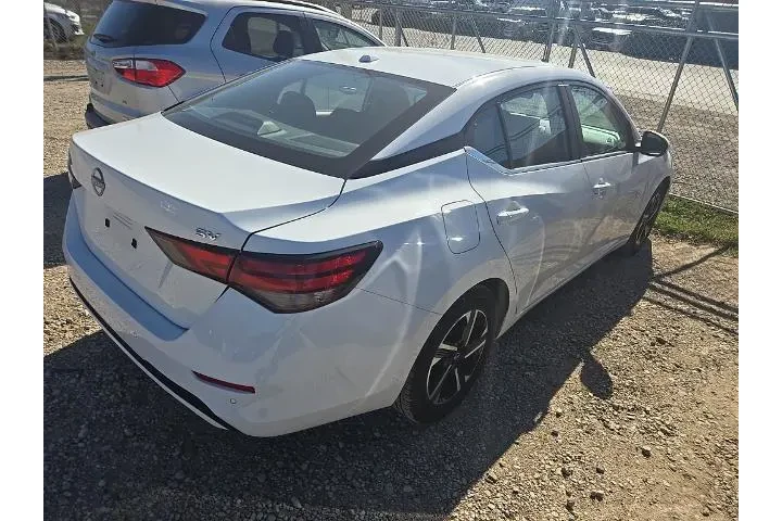 $16432 : Nissan Sentra 2024 SV 4dr Se image 3