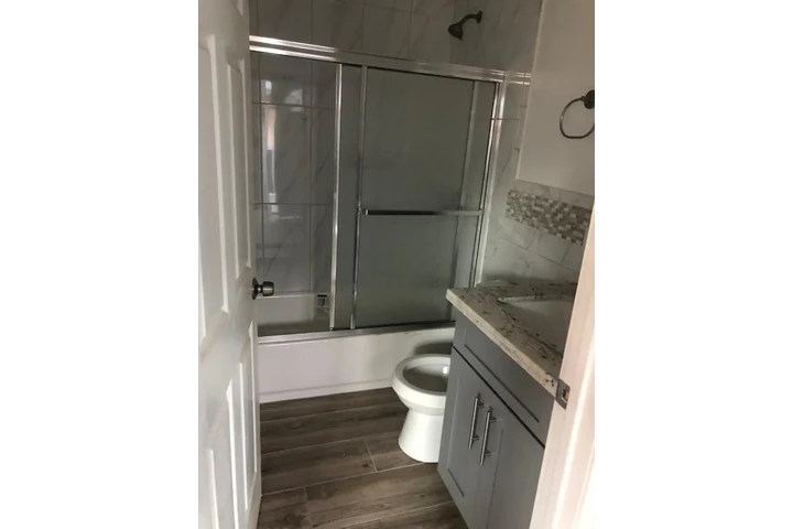 $2300 : Rento Apartamento 2 Recamaras image 2