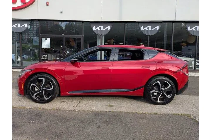 $32900 : Kia EV6 2024 AWD GT-Line 4dr image 10