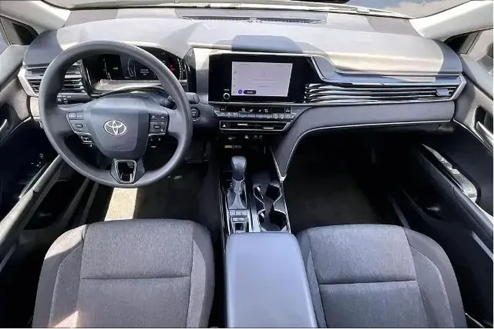 $25991 : Toyota Camry 2025 SE 4dr Sed image 7