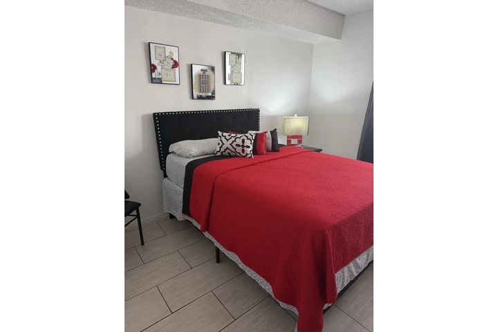 $700 : Renta de cuarto amueblado image 2