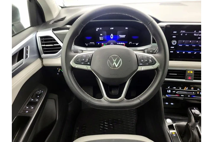 $23998 : Volkswagen Taos 2025 AWD SE image 10