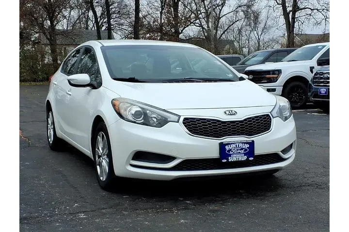 $8769 : Kia Forte 2014 LX 4dr Sedan image 2