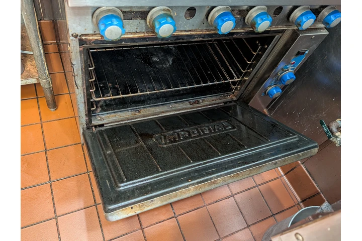 Restaurant cleaning experts image 8