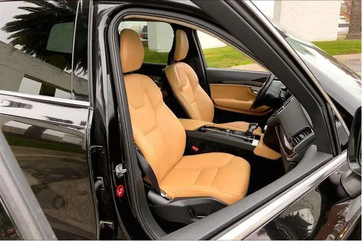 $17985 : Volvo XC90 2016 AWD T6 Momen image 7