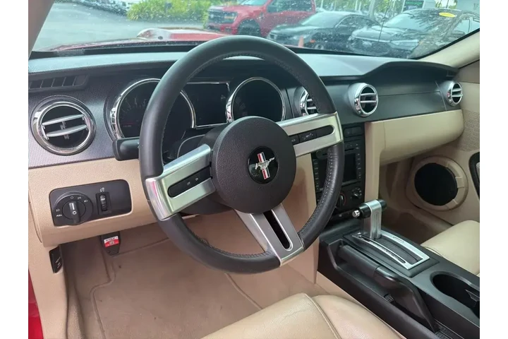 $19735 : Ford Mustang 2008 GT Deluxe image 9