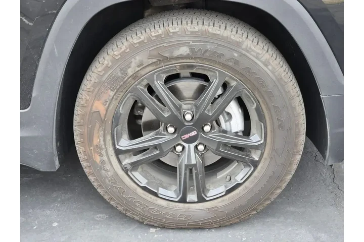 $29991 : GMC Terrain 2024 AWD AT4 4dr image 3