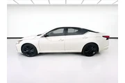 $19600 : Nissan Altima 2023 2.5 SR 4d thumbnail