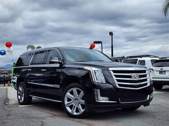 $27495 : 2016 Escalade ESV image 2