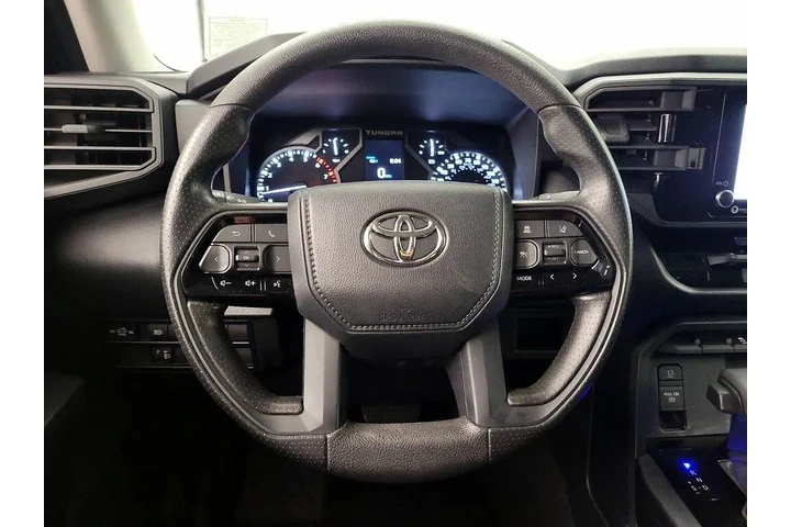 $36998 : Toyota Tundra 2023 4x2 SR 4d image 10