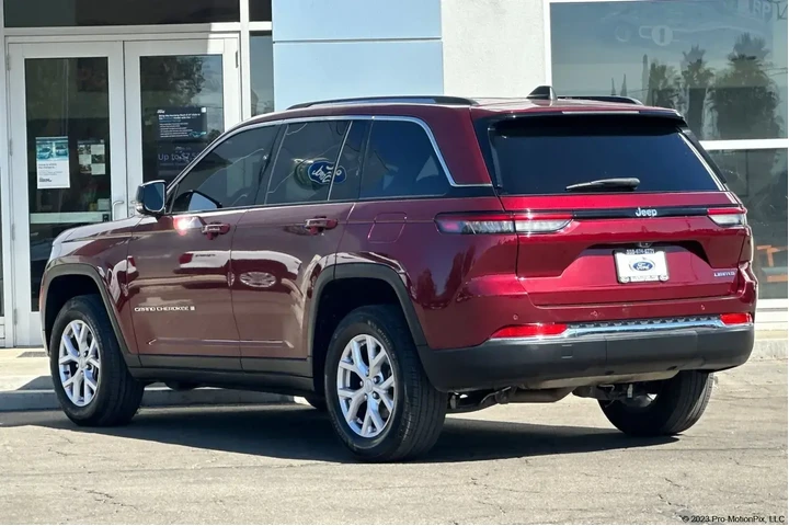 $28134 : Jeep Grand Cherokee 2022 4x2 image 6