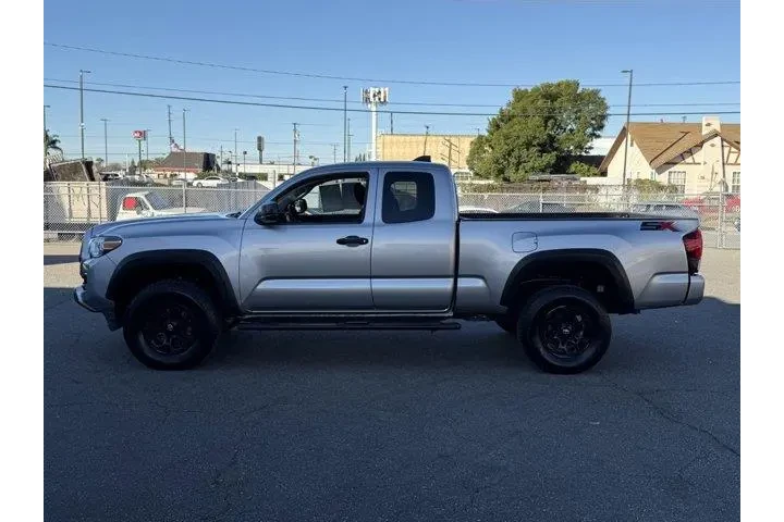 $22834 : Toyota Tacoma 2020 4x2 SR5 4 image 7