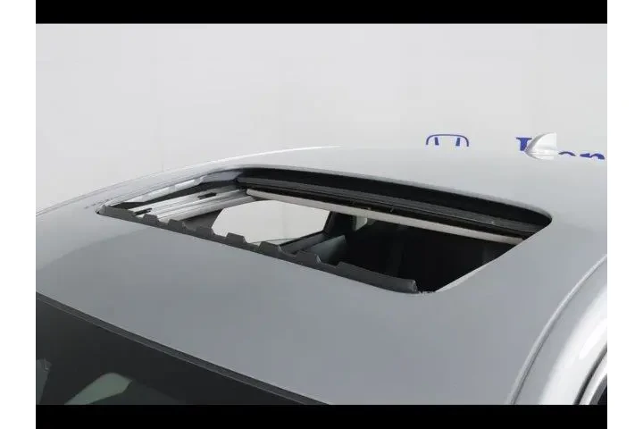 $28875 : Honda Accord 2024 EX 4dr Sed image 9